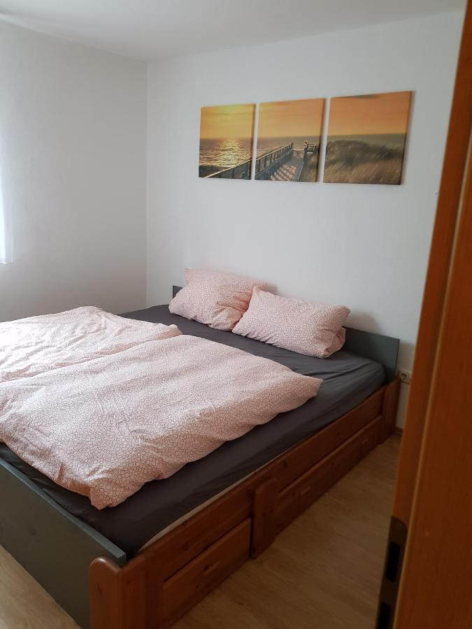 2 Zimmer Wohnung Mit Balkon - Naehe Messe Хаар Екстериор снимка
